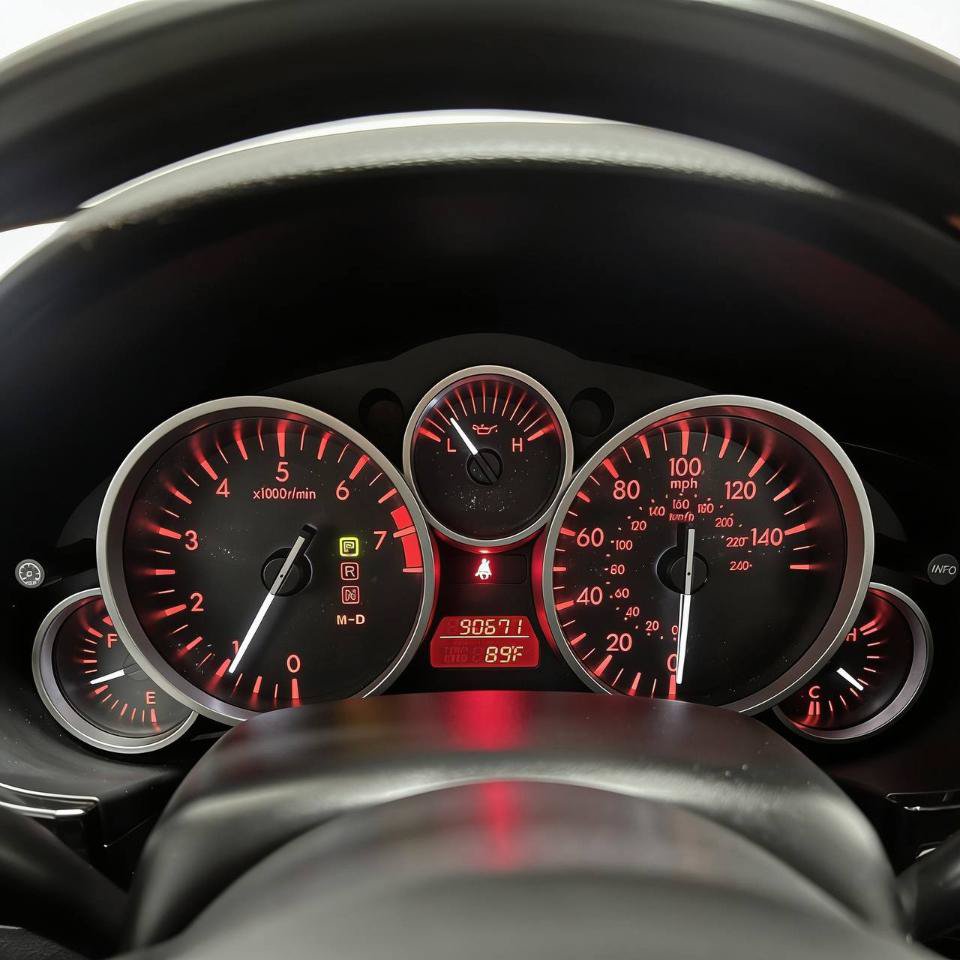 Used 2014 MAZDA MX-5 Miata Sport RWD image 18