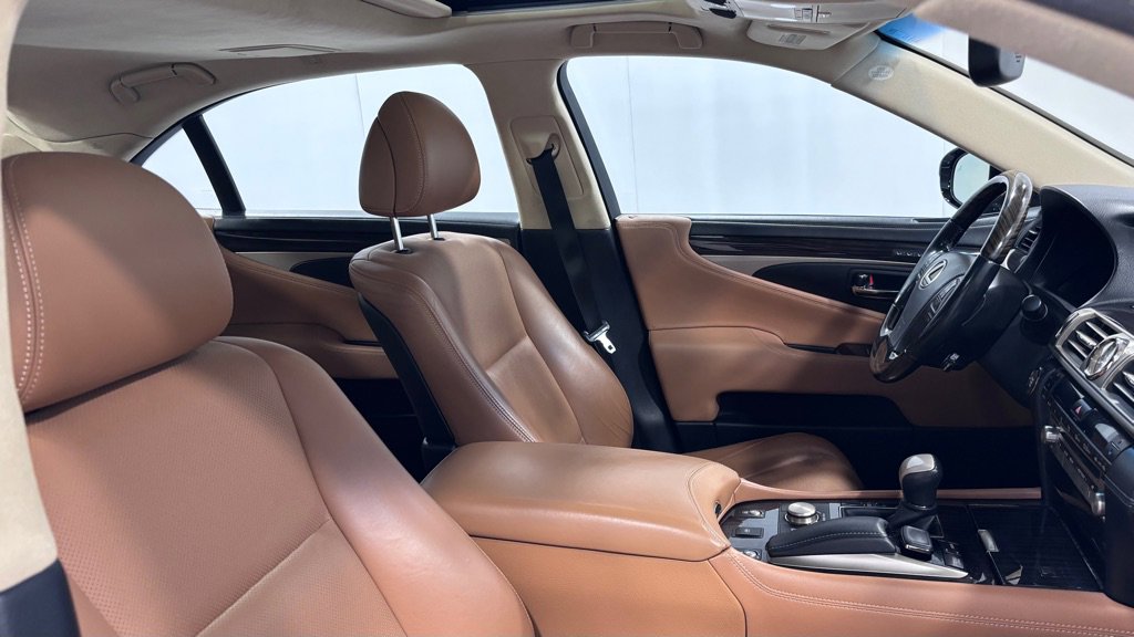 Used 2015 Lexus LS 460 L image 19