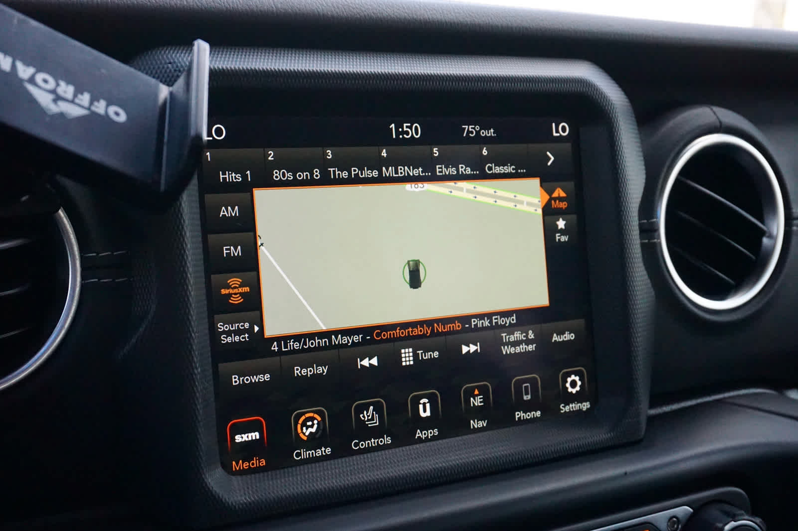 Used 2021 Jeep Wrangler Unlimited Sahara AWD/4WD image 8