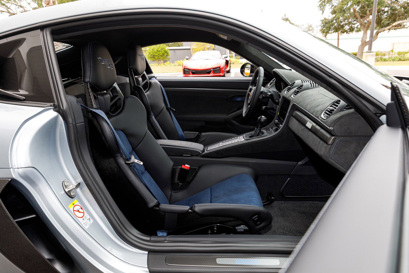 Used 2025 Porsche 718 Cayman GT4 RS image 46