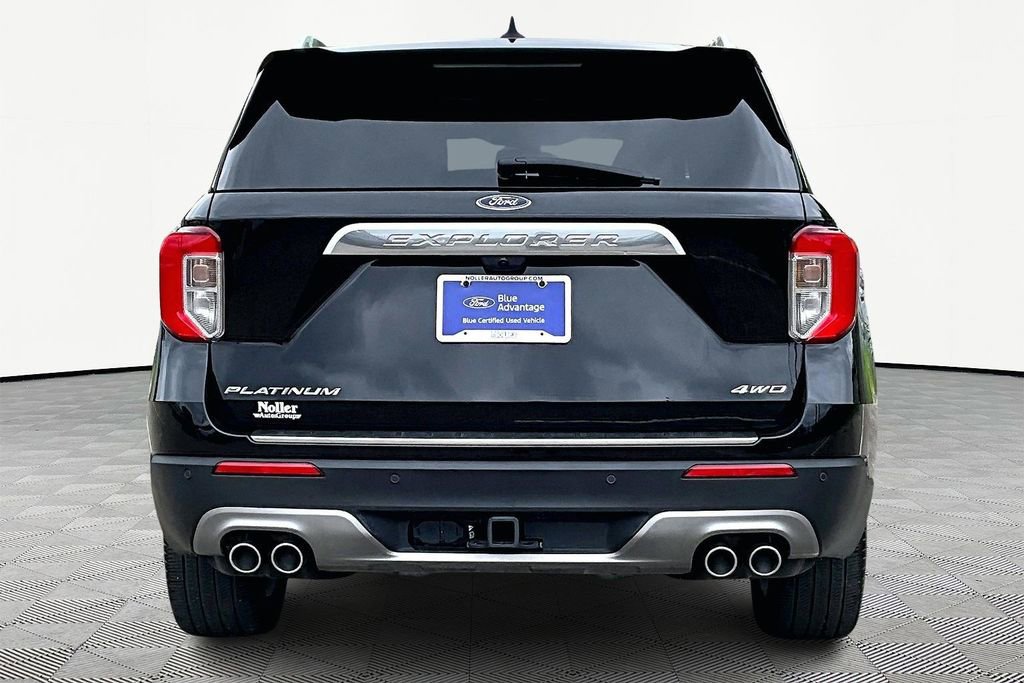 Certified 2023 Ford Explorer Platinum w/ Technology Package AWD/4WD image 4