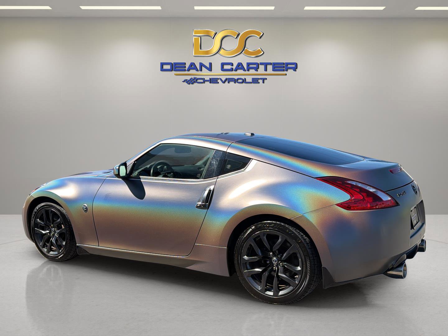 Used 2018 Nissan 370Z Touring RWD image 3