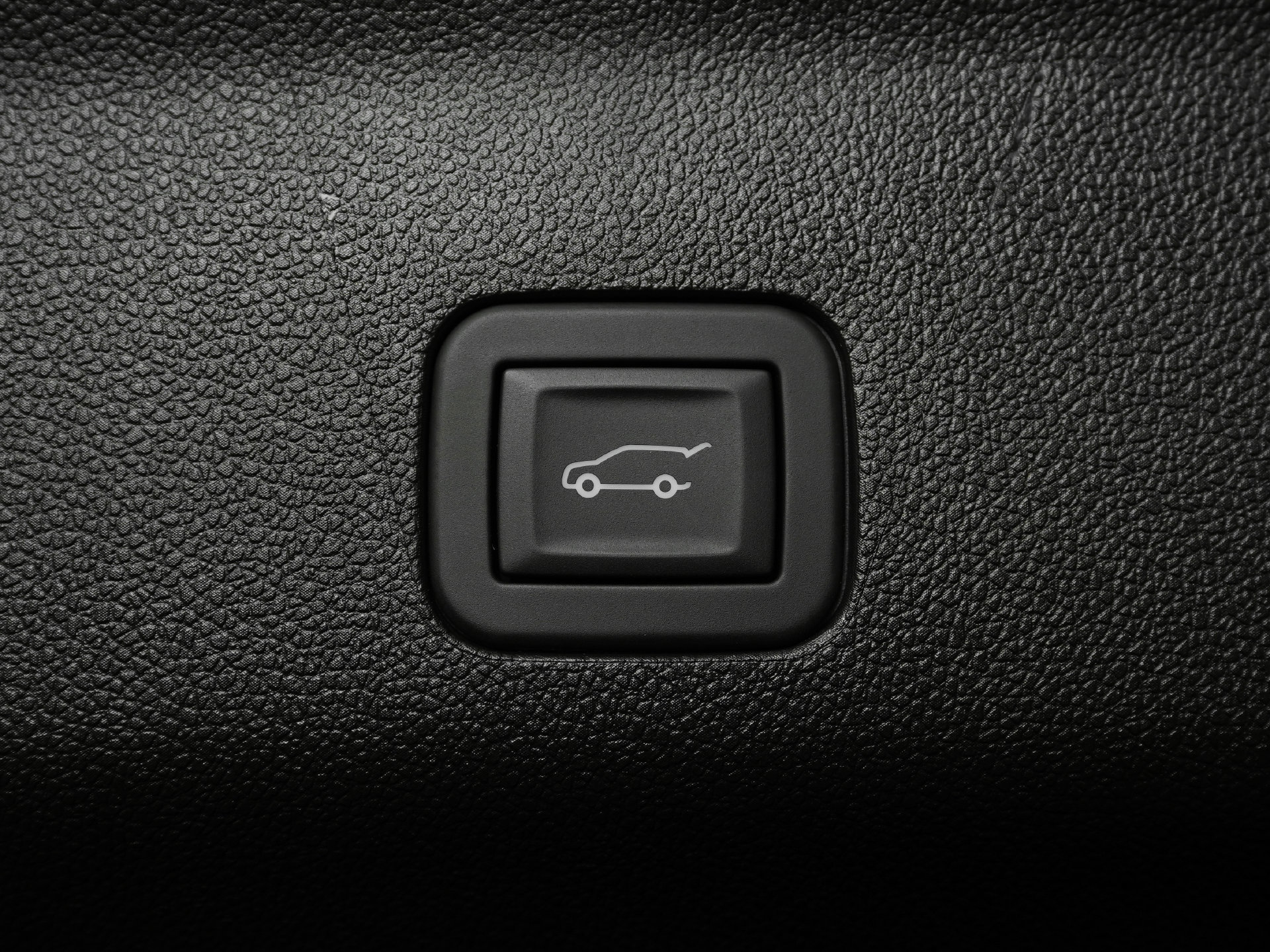 Used 2026 Chevrolet Tahoe Z71 AWD/4WD image 14