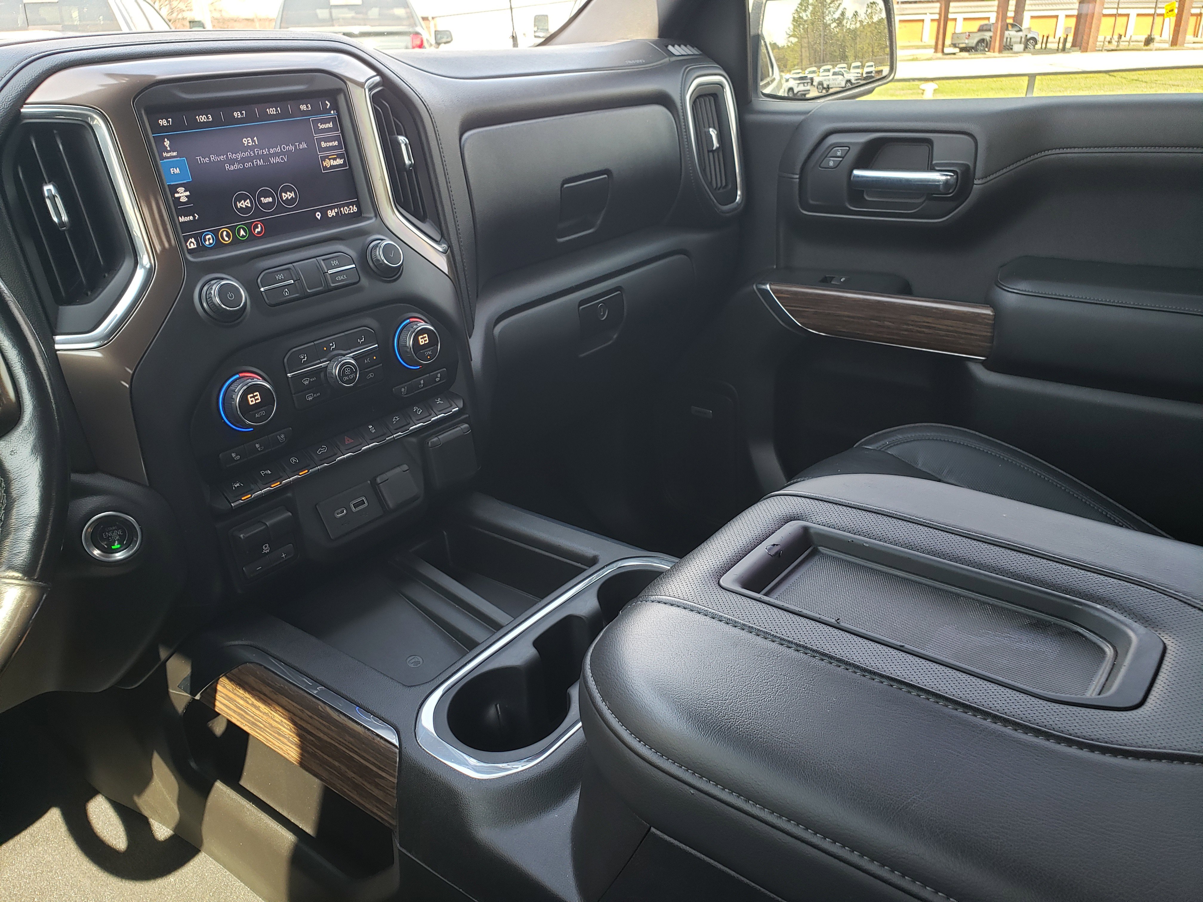 Used 2019 Chevrolet Silverado 1500 High Country w/ Technology Package image 19