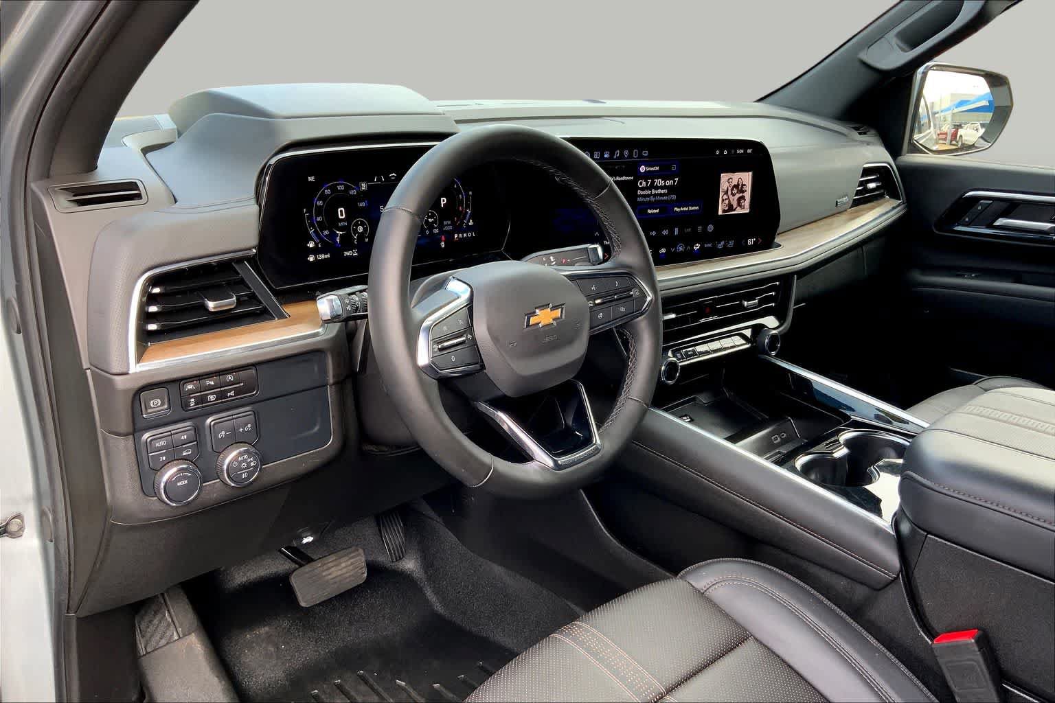 Used 2025 Chevrolet Tahoe High Country AWD/4WD image 35