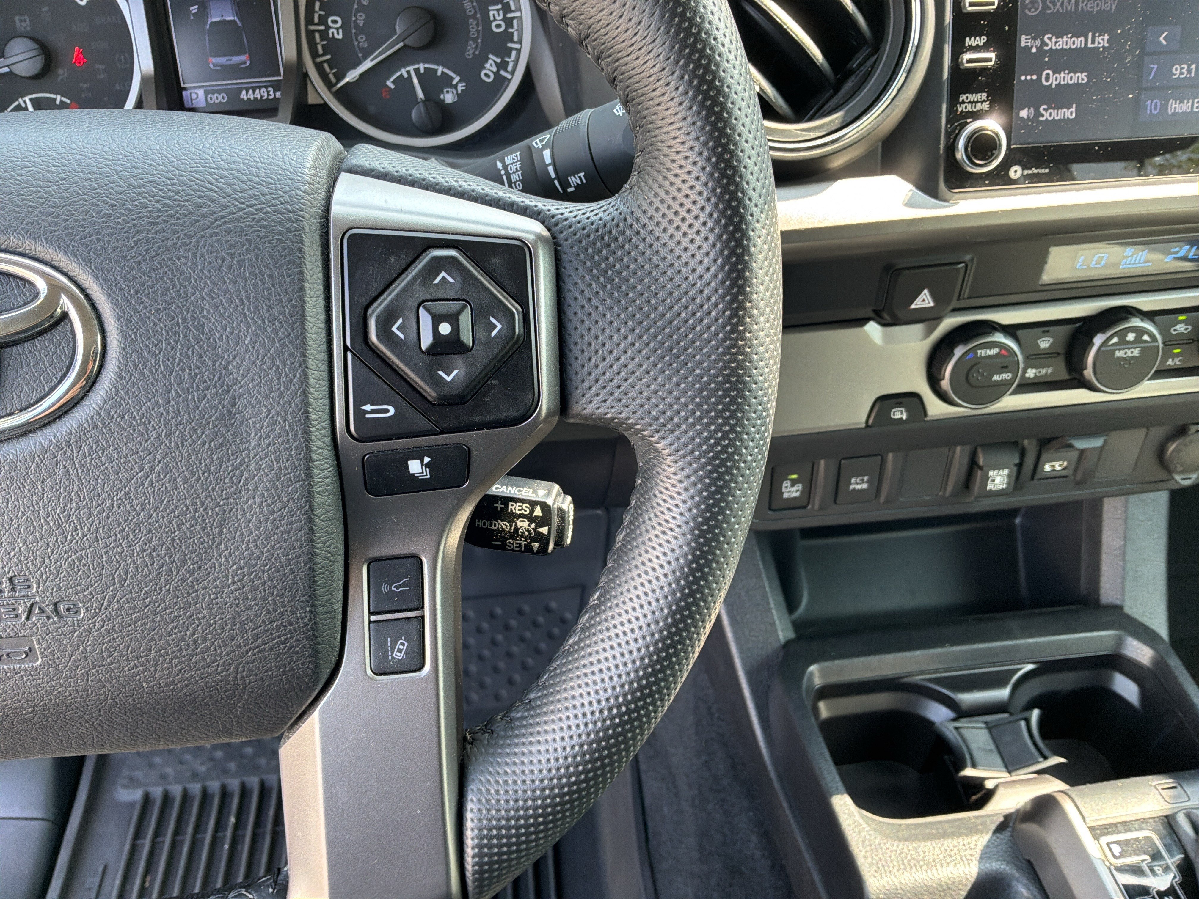 Used 2023 Toyota Tacoma SR5 w/ Technology Package RWD image 20