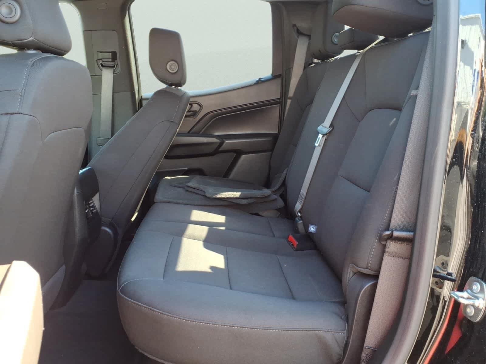 Used 2024 Chevrolet Colorado Trail Boss w/ Technology Package AWD/4WD image 34