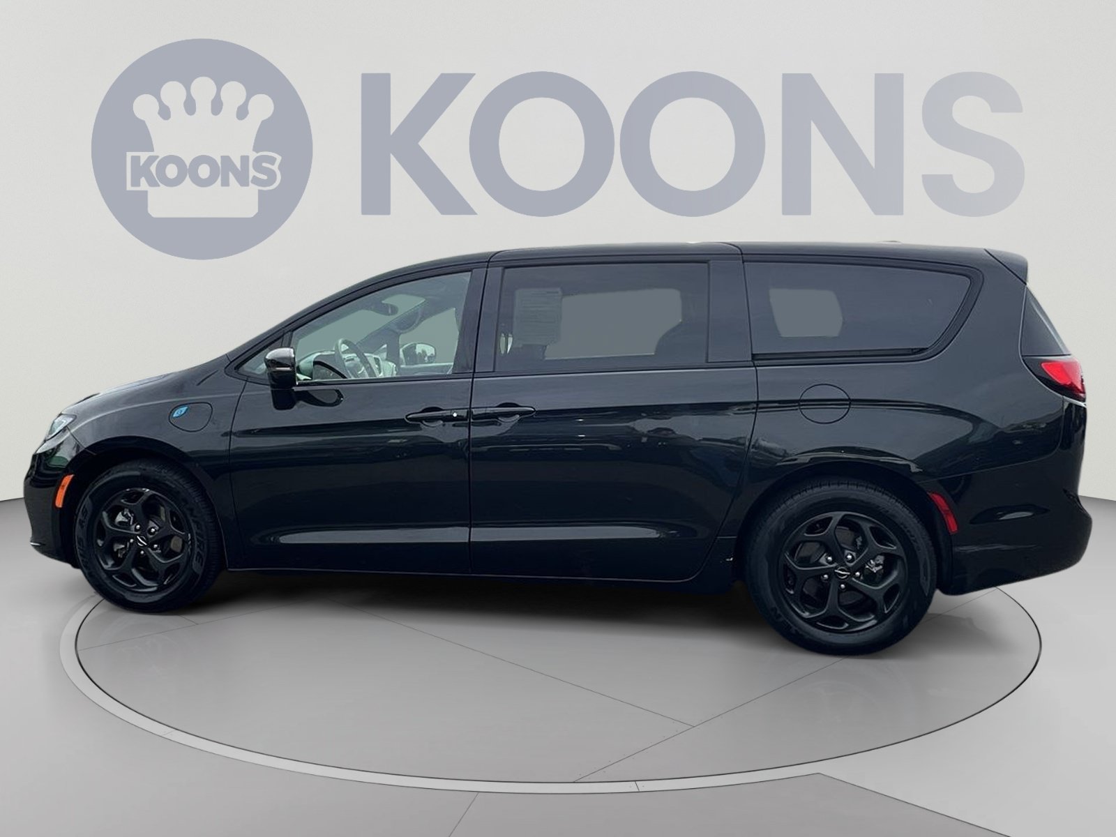 Used 2023 Chrysler Pacifica Limited w/ S Appearance Package FWD image 7