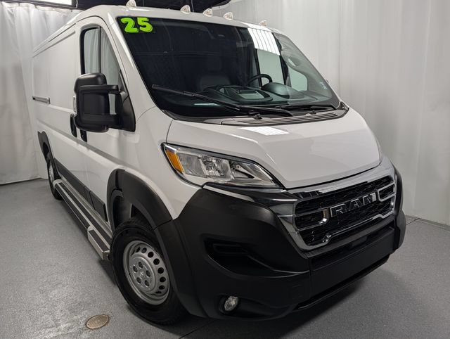 Used 2025 RAM ProMaster 2500 w/ U-Haul Equipment Group FWD image 2