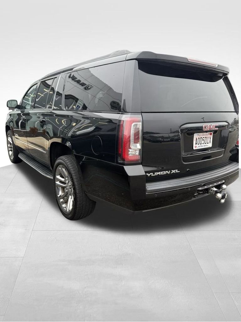 Used 2020 GMC Yukon XL SLT w/ Premium Edition image 3