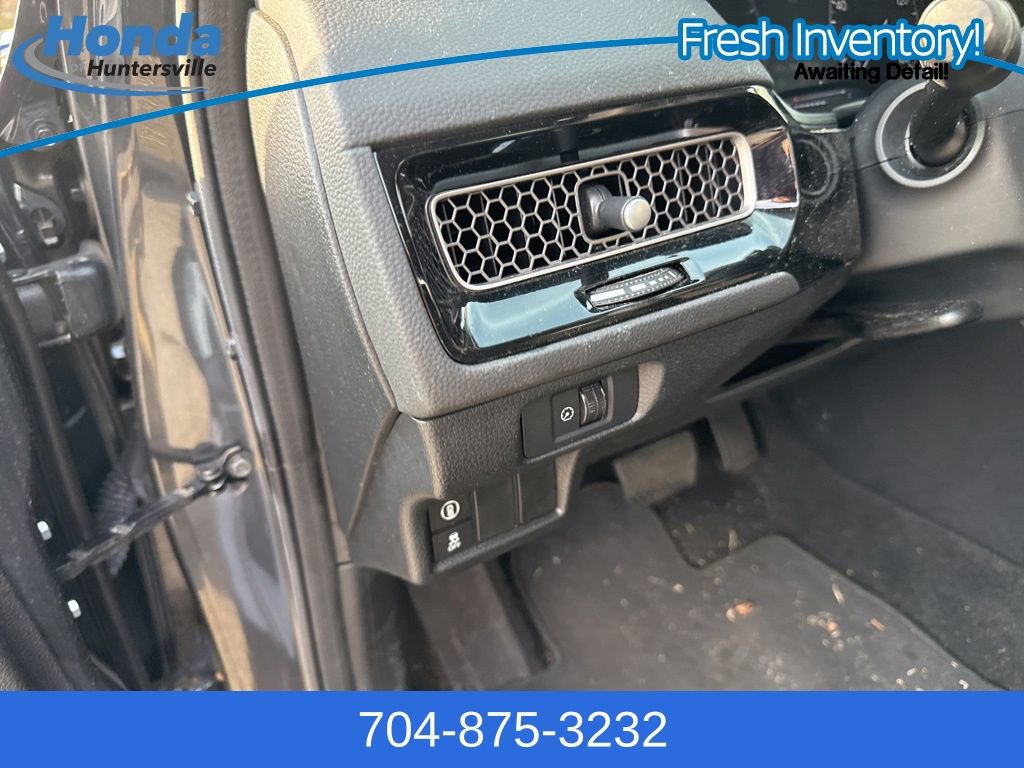 Used 2023 Honda Civic LX image 17