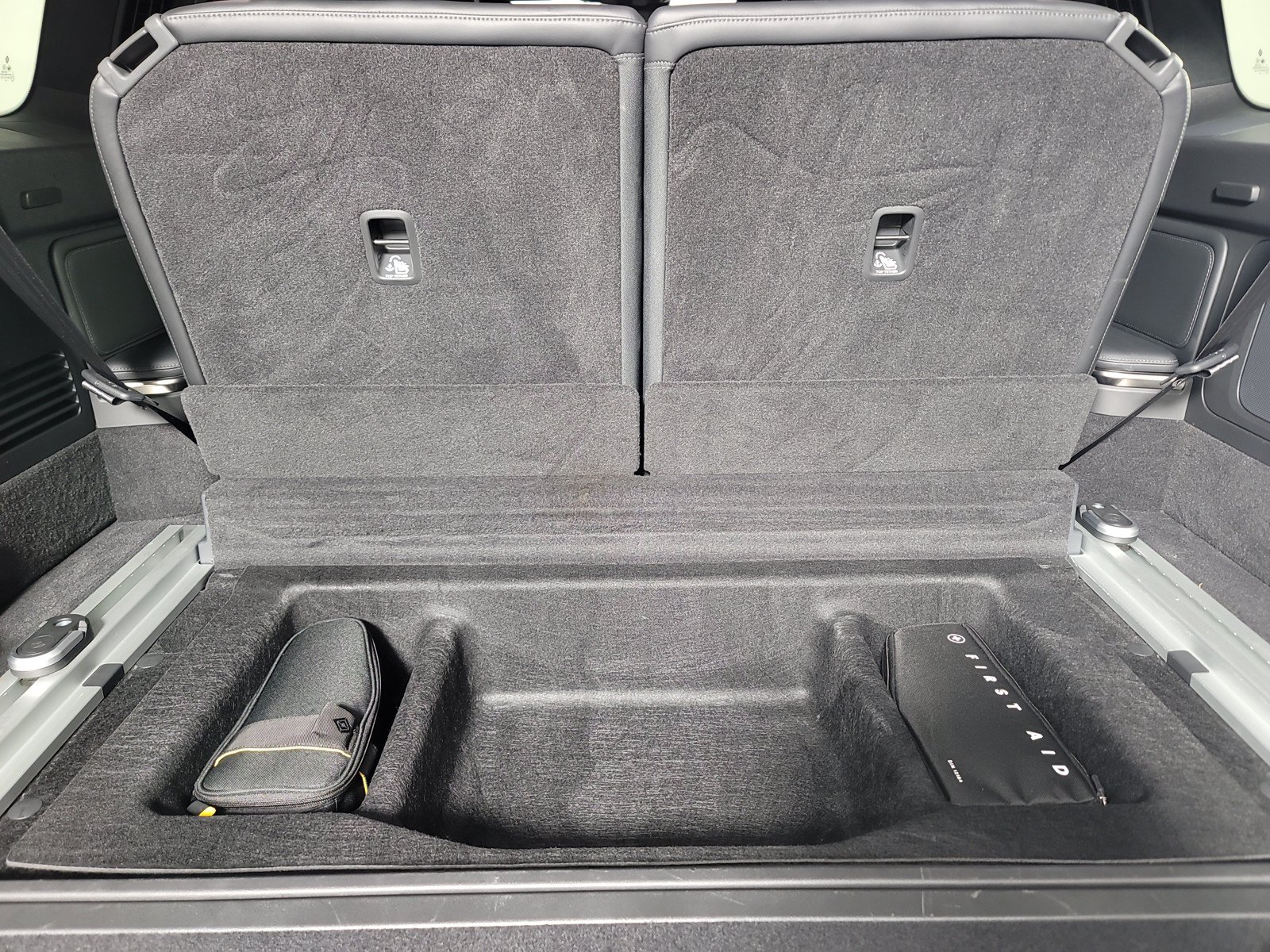 Used 2024 Rivian R1S Adventure AWD/4WD image 26