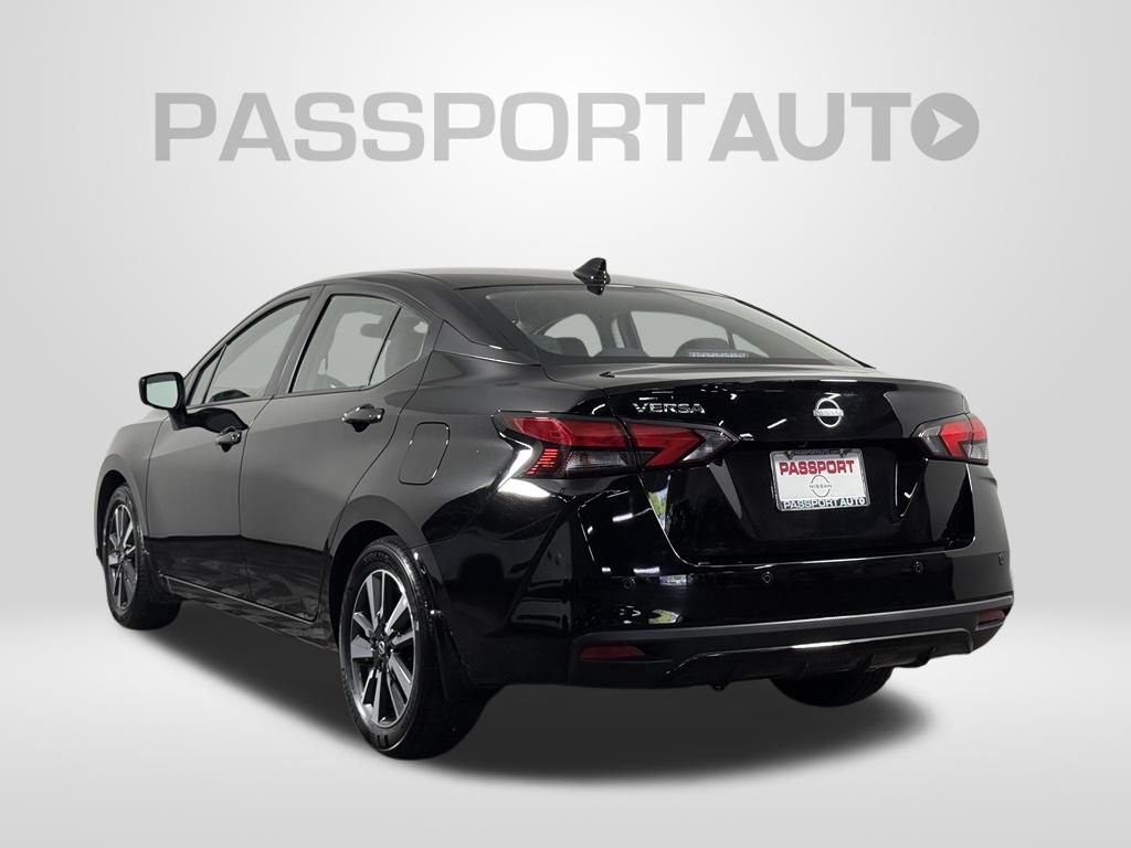 Used 2025 Nissan Versa SV w/ Trunk Package FWD image 5