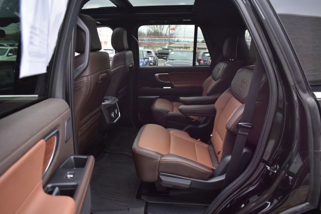 Used 2025 Ford Expedition King Ranch image 39