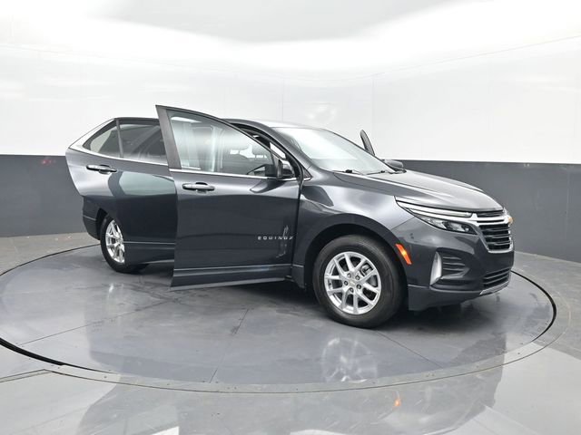 Used 2022 Chevrolet Equinox LT AWD/4WD image 28