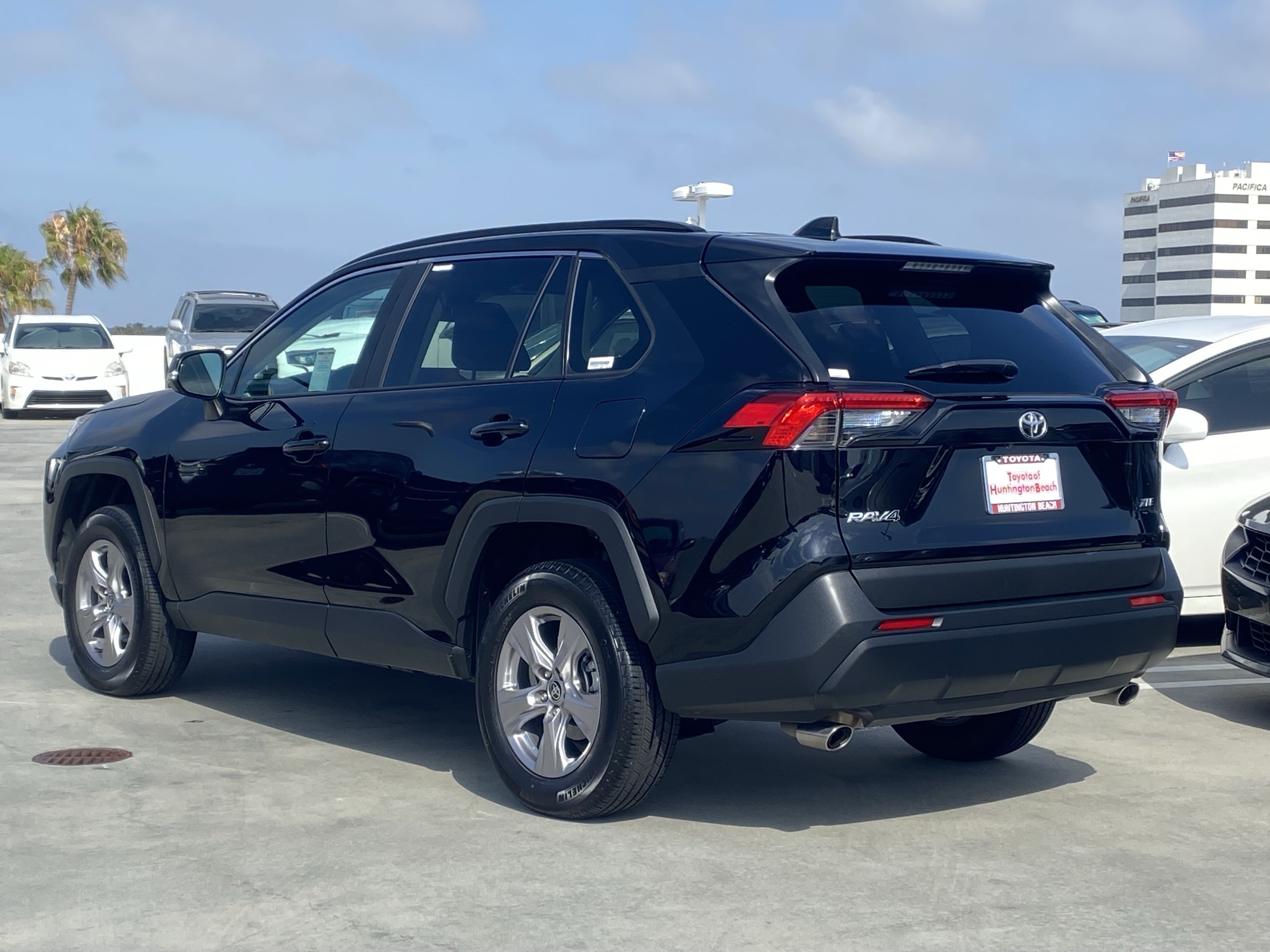 Certified 2025 Toyota RAV4 XLE FWD image 5