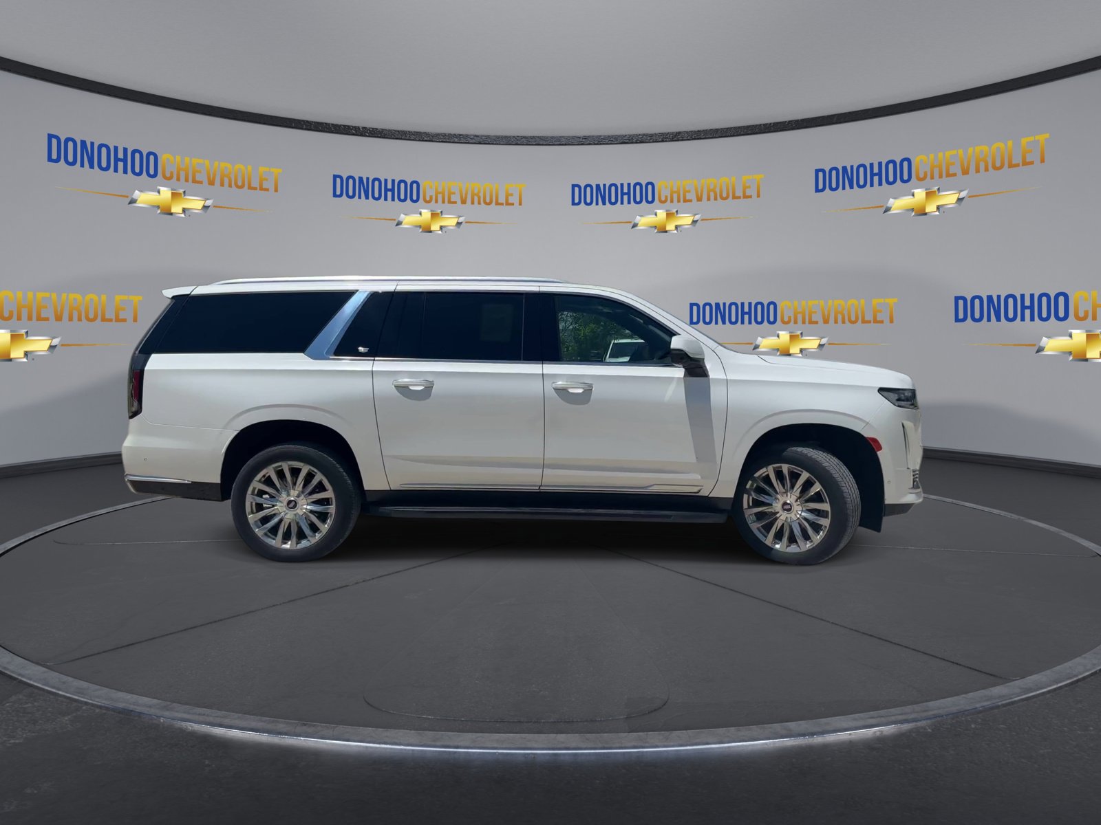 Used 2023 Cadillac Escalade ESV Premium Luxury RWD image 12