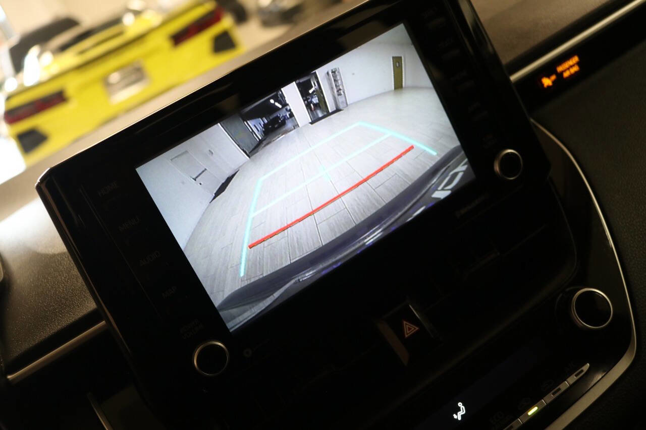 Used 2022 Toyota Corolla LE image 27