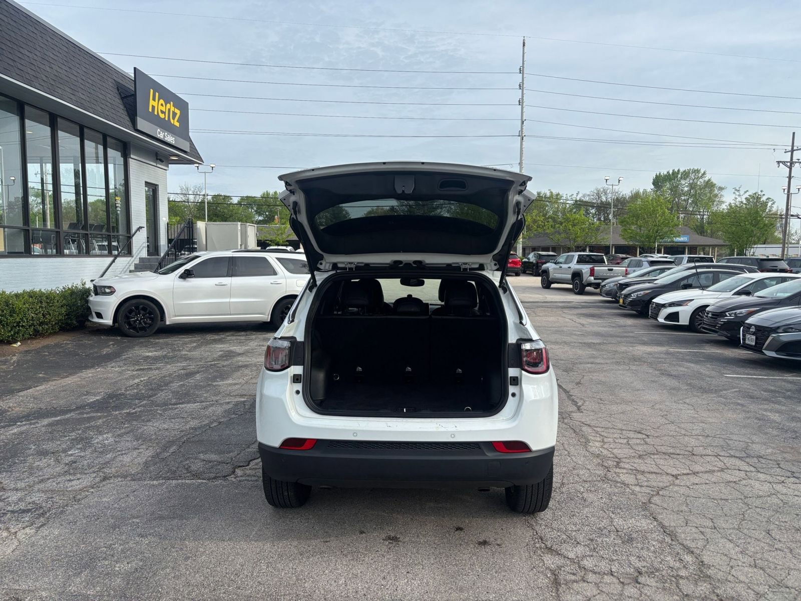 Used 2025 Jeep Compass Limited image 30