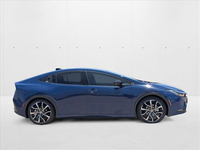 New 2025 Toyota Prius Plug-In Hybrid FWD image 8
