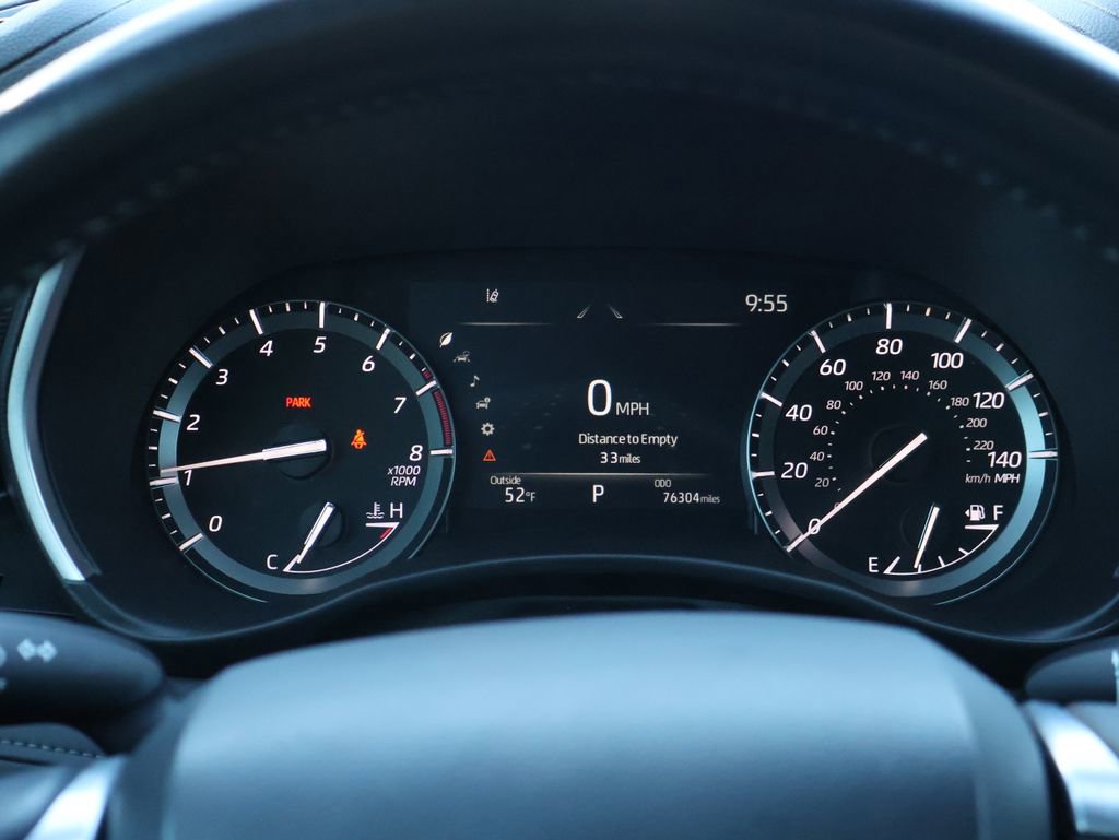 Used 2021 Toyota Highlander XSE image 32