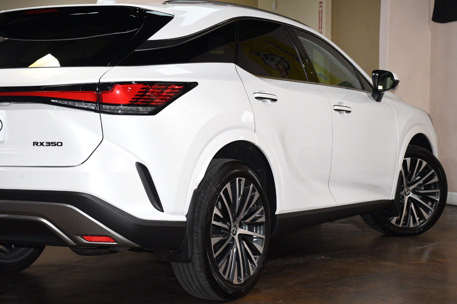 Used 2025 Lexus RX 350 Premium Plus w/ Convenience Package FWD image 56