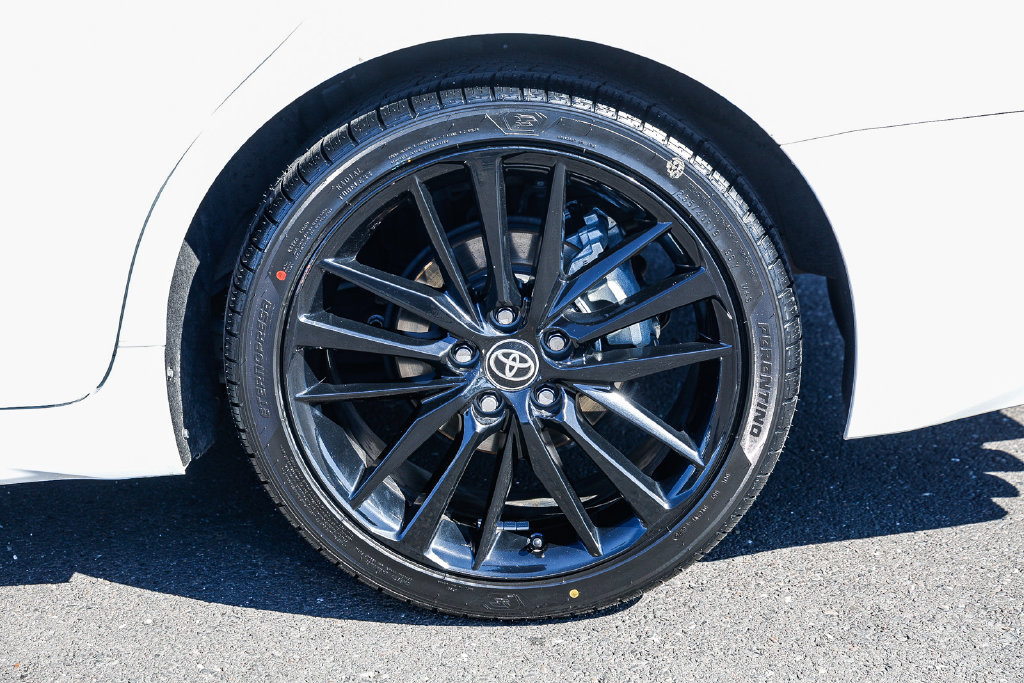 Used 2022 Toyota Camry XSE FWD image 16