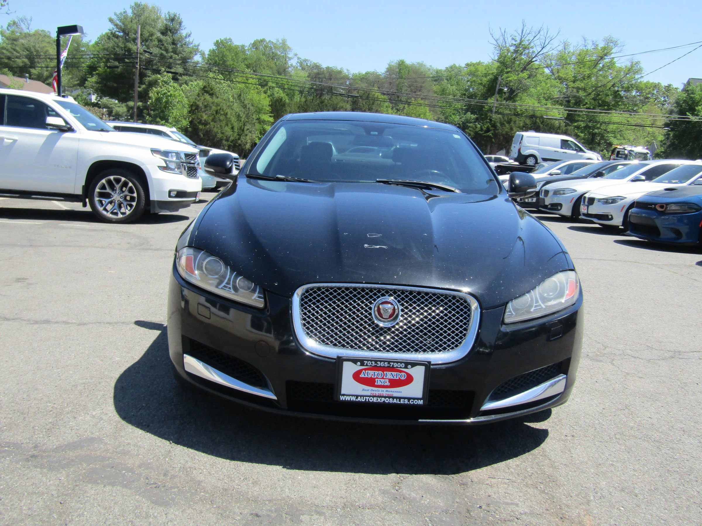 Used 2014 Jaguar XF RWD image 2