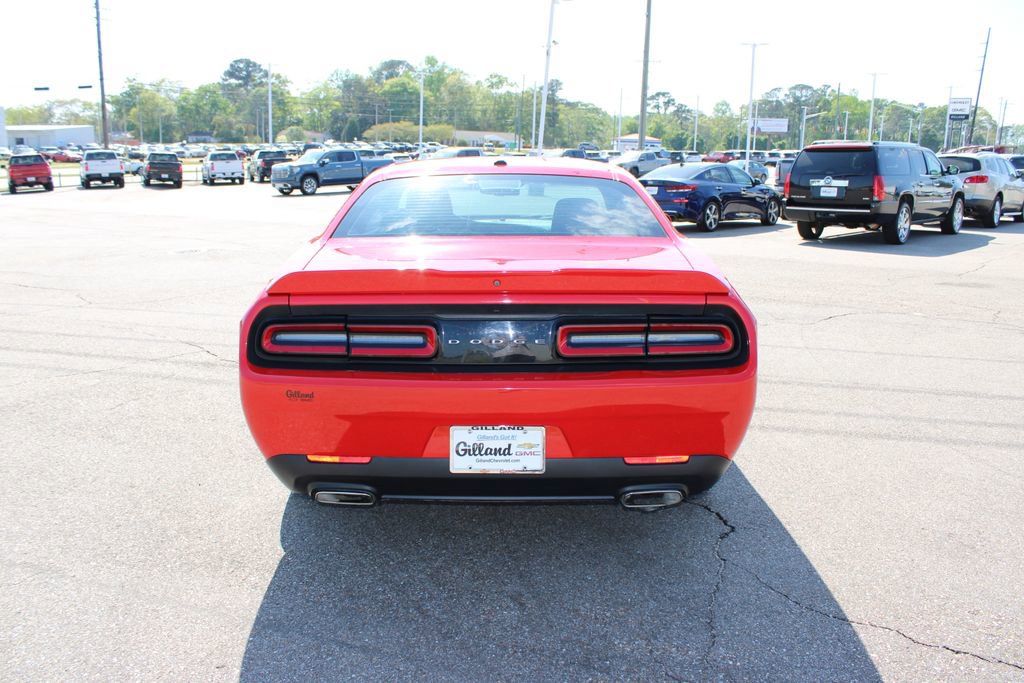 Used 2021 Dodge Challenger SXT image 17