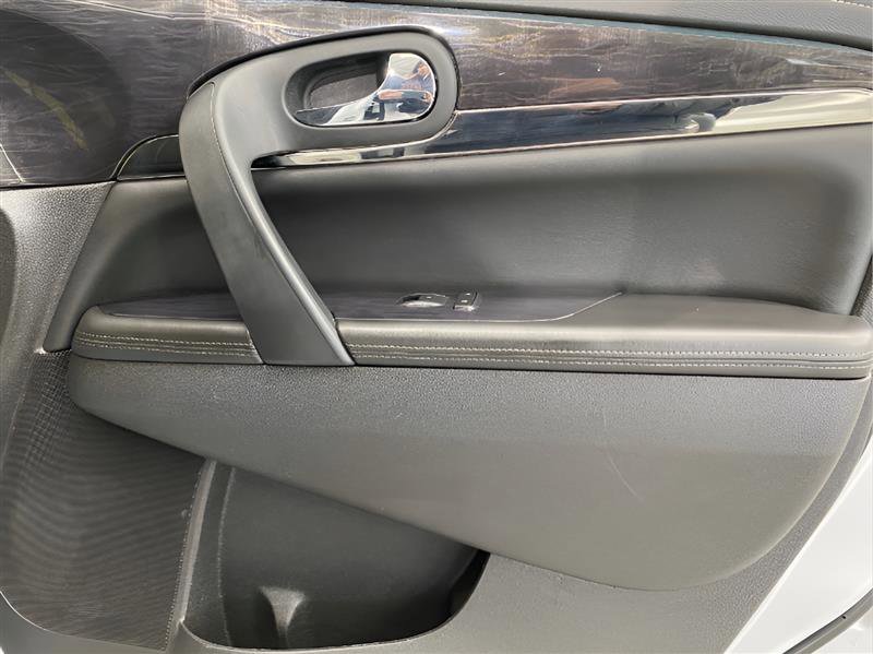 Used 2016 Buick Enclave Leather image 15