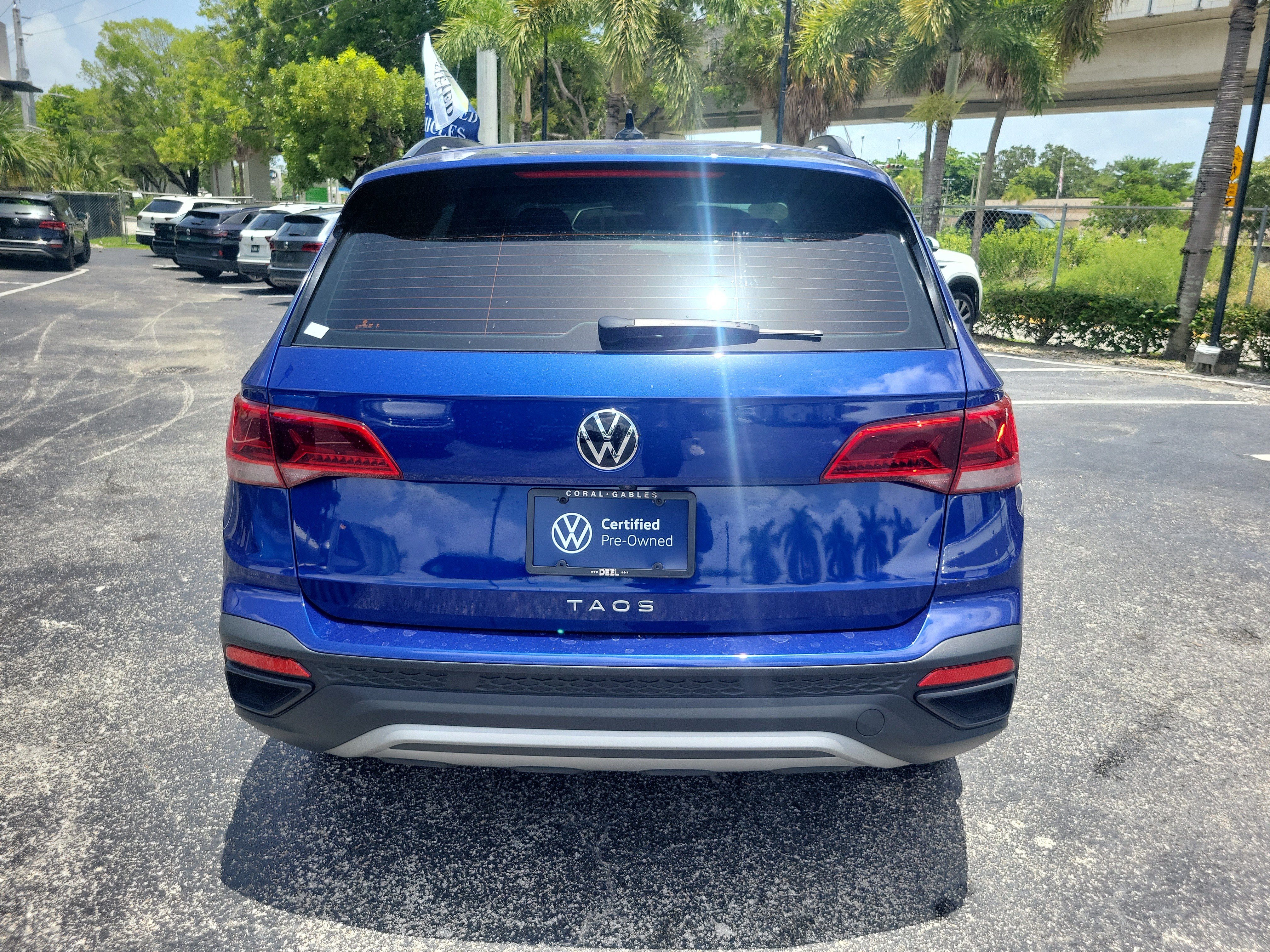 Certified 2024 Volkswagen Taos S FWD image 4