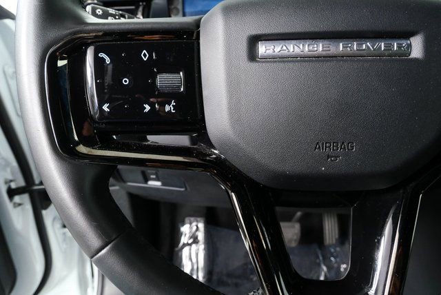 Used 2024 Land Rover Range Rover Evoque S AWD/4WD image 12