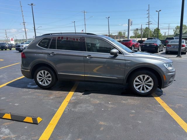 Used 2018 Volkswagen Tiguan SEL FWD image 7