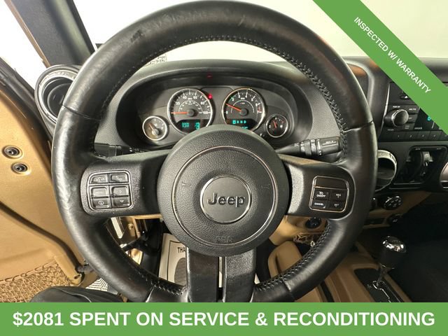 Used 2015 Jeep Wrangler Unlimited Sahara w/ Connectivity Group AWD/4WD image 21