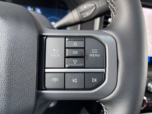 Used 2026 Ford F350 Lariat w/ Black Appearance Package AWD/4WD image 20