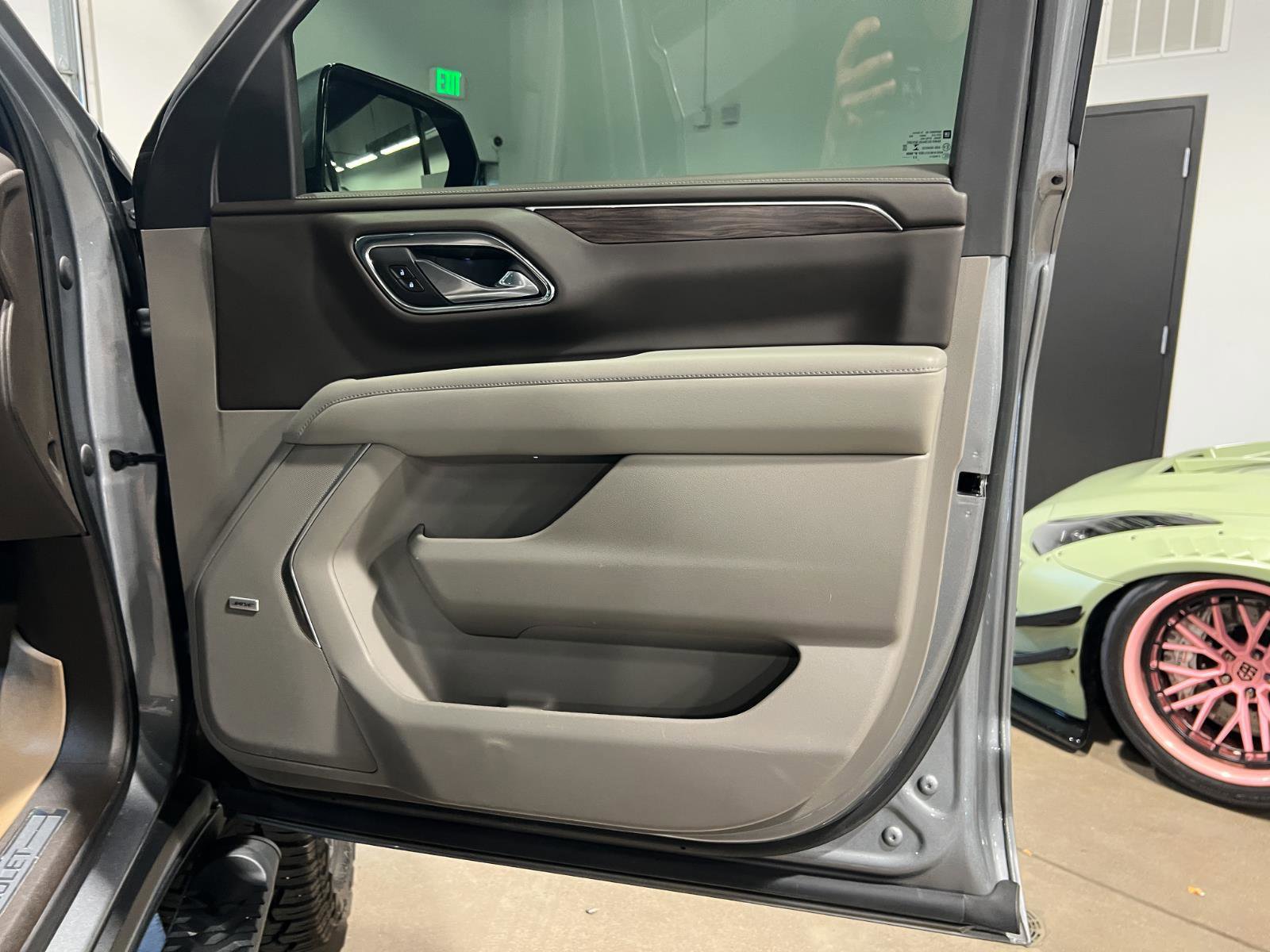 Used 2023 Chevrolet Tahoe Z71 image 43