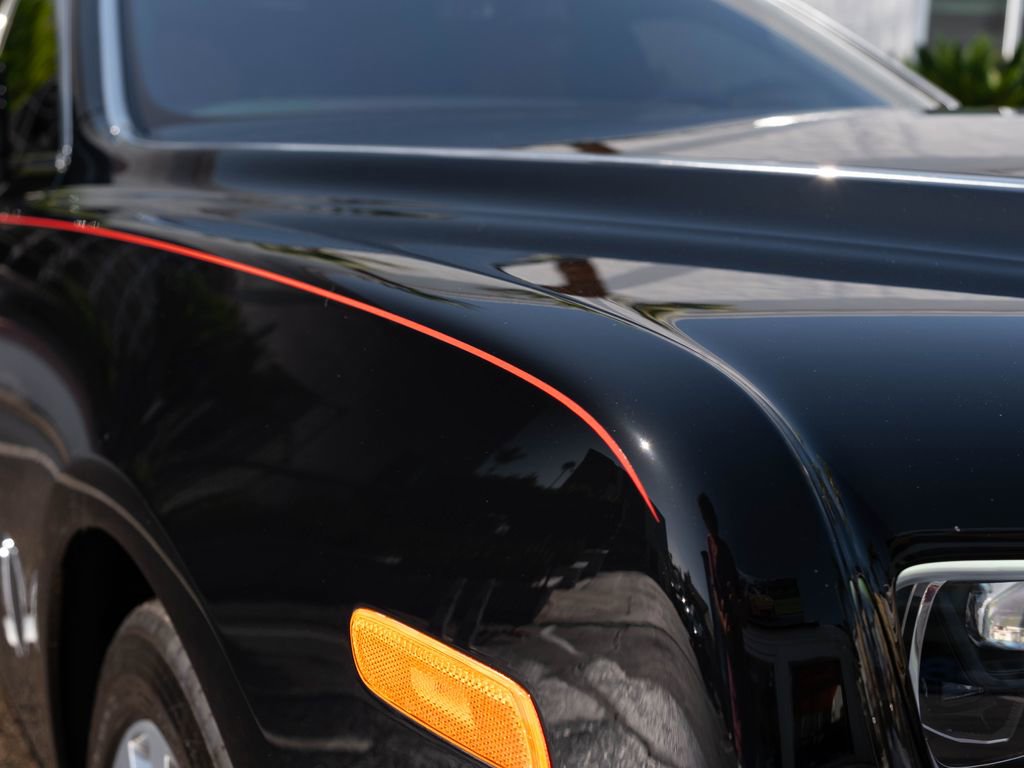 Used 2019 Rolls-Royce Phantom Sedan image 13