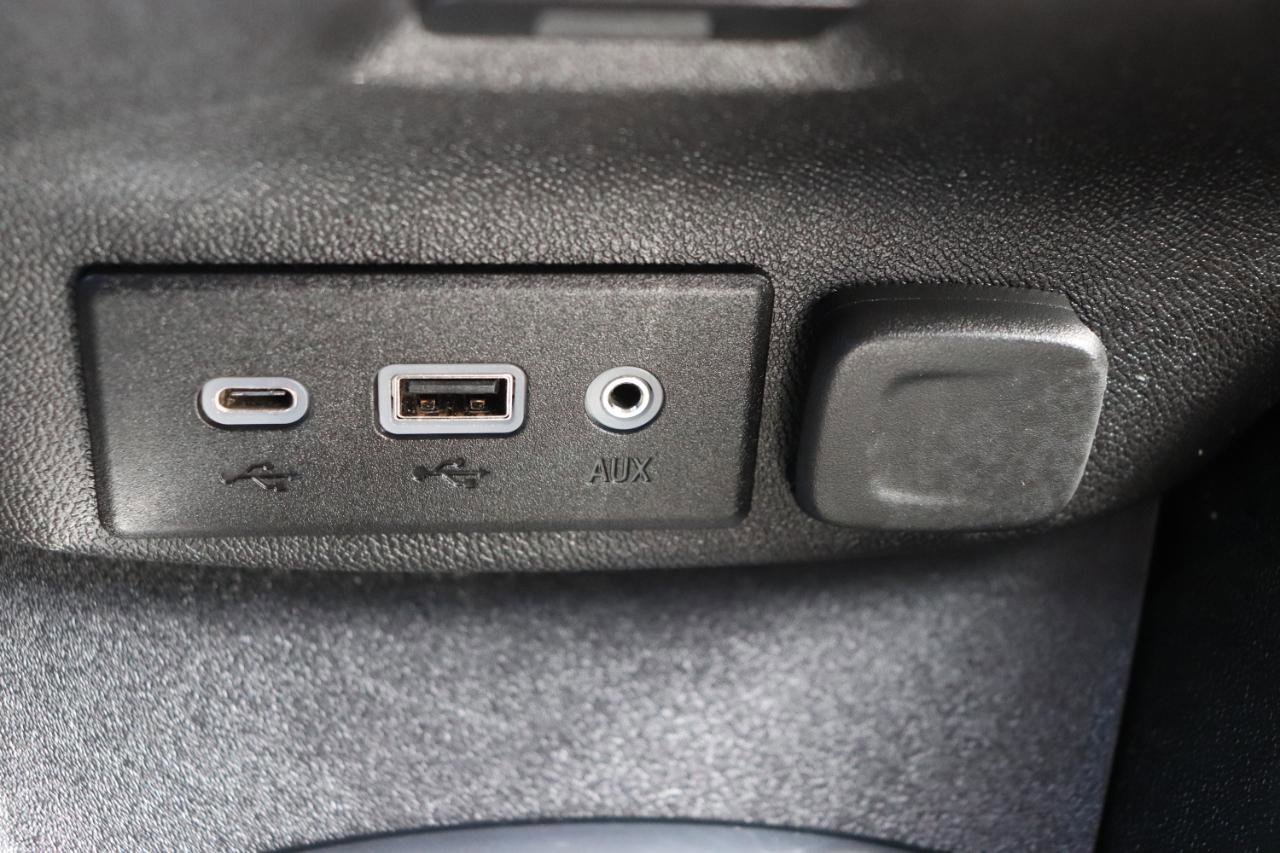 Used 2025 Chevrolet Malibu LT FWD image 34