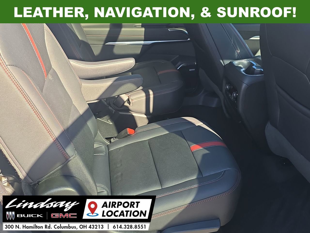 Used 2024 Chevrolet Traverse RS image 27