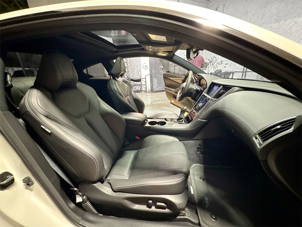 Used 2022 INFINITI Q60 3.0t Luxe w/ Style Package image 25