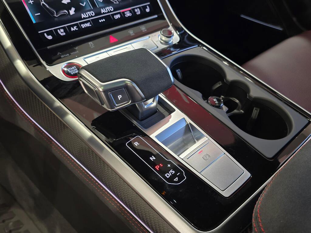 New 2026 Audi RS Q8 performance image 13