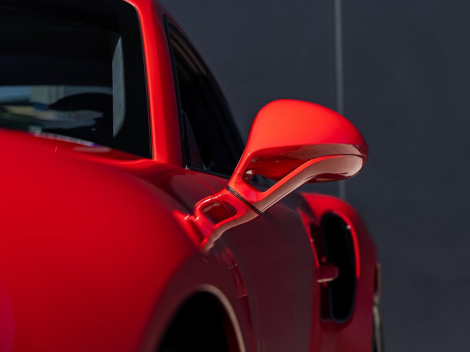 Used 2018 Porsche 911 Turbo image 23