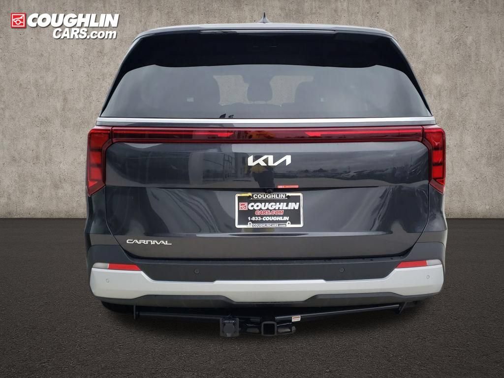 New 2026 Kia Carnival FWD image 6