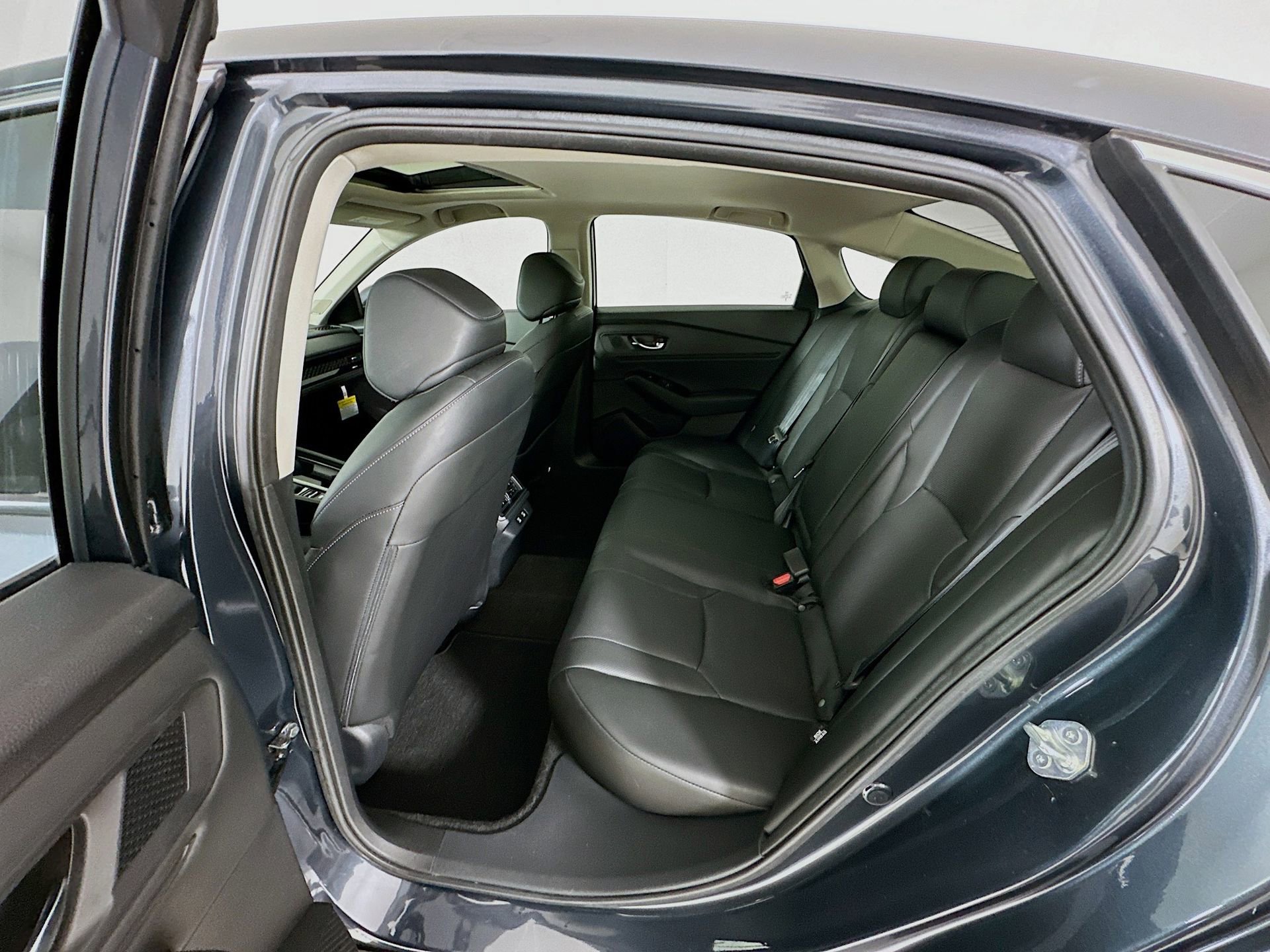 Used 2023 Honda Accord Touring image 25
