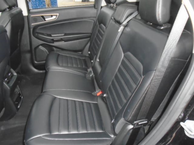 Used 2023 Ford Edge SEL w/ Convenience Package AWD/4WD image 3