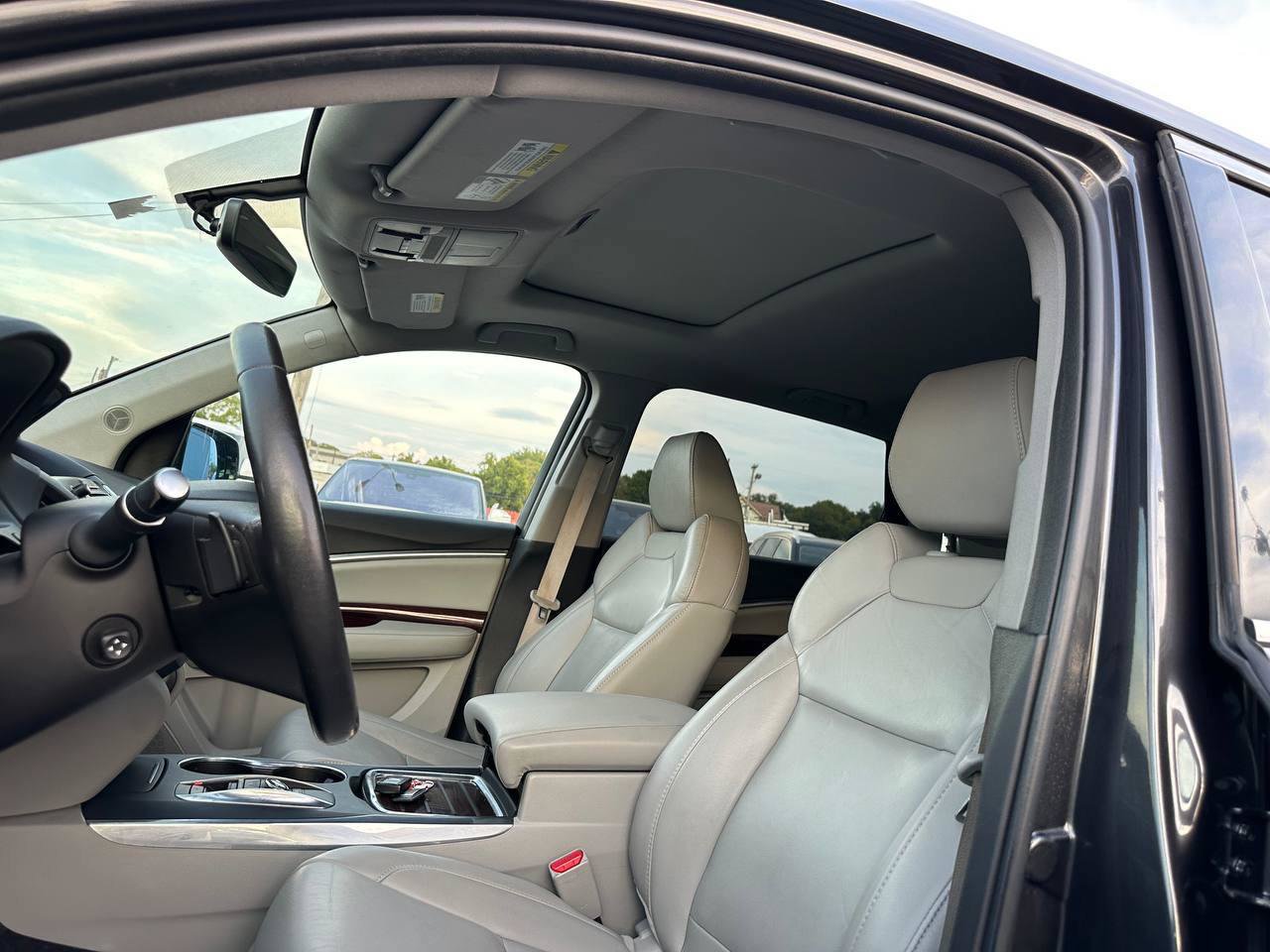 Used 2016 Acura MDX w/ AcuraWatch Plus Package FWD image 17