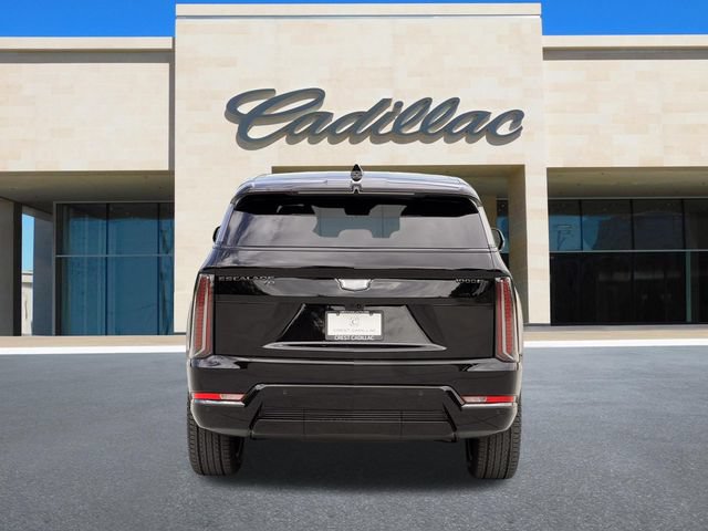New 2026 Cadillac Escalade IQ Sport 2 w/ LPO, ONYX Package AWD/4WD image 4
