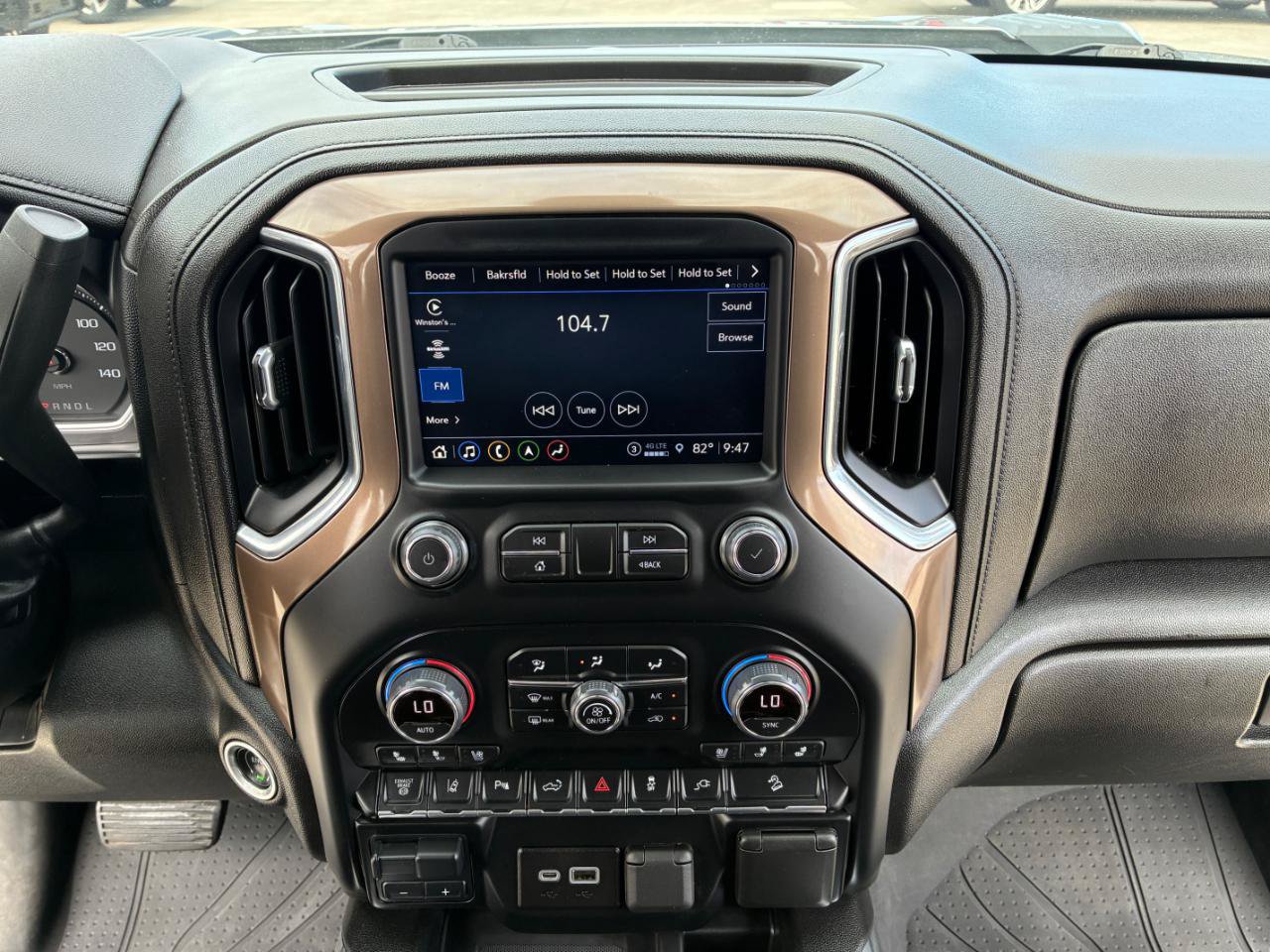 Used 2022 Chevrolet Silverado 2500 High Country w/ Z71 Off-Road Package AWD/4WD image 21