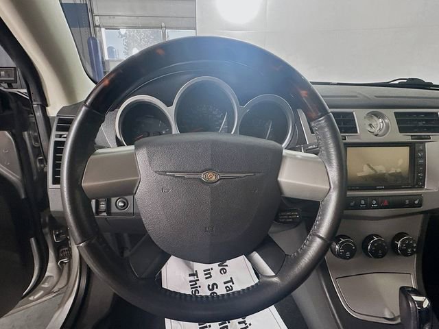 Used 2010 Chrysler Sebring Limited image 12