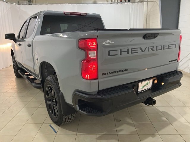 Used 2024 Chevrolet Silverado 1500 Custom Trail Boss w/ Turbomax Blackout Package image 3